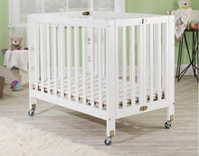 Load image into Gallery viewer,  Roxy Three Level Mini Portable Crib