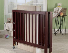 Load image into Gallery viewer,  Roxy Three Level Mini Portable Crib