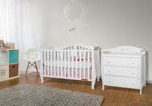 Load image into Gallery viewer, Desiree 4-in-1 Convertible Crib